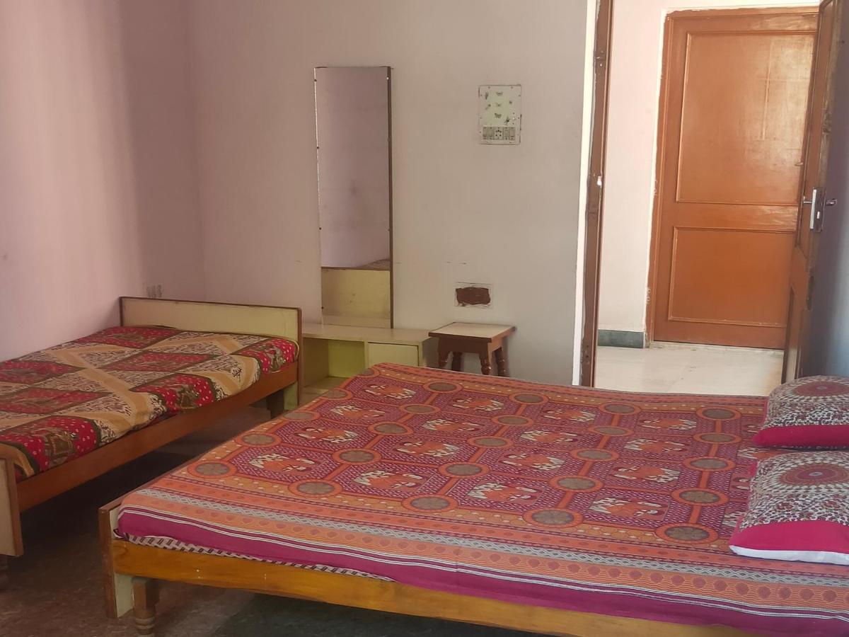 Jwala Niketan Guesthouse Private Rooms Jaipur Luaran gambar