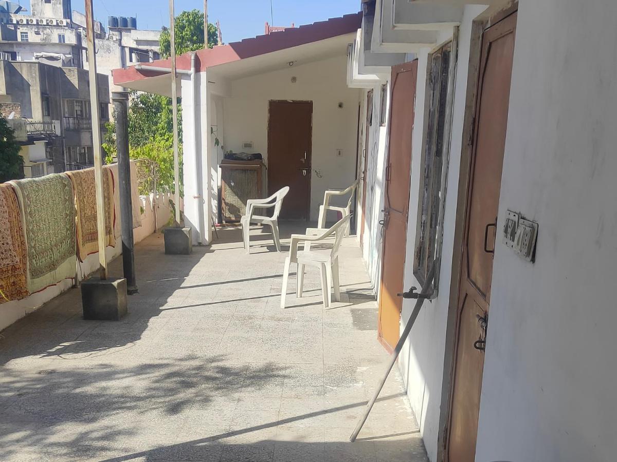 Jwala Niketan Guesthouse Private Rooms Jaipur Luaran gambar
